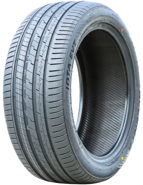 Accelera Iota Evt 225/35 R19